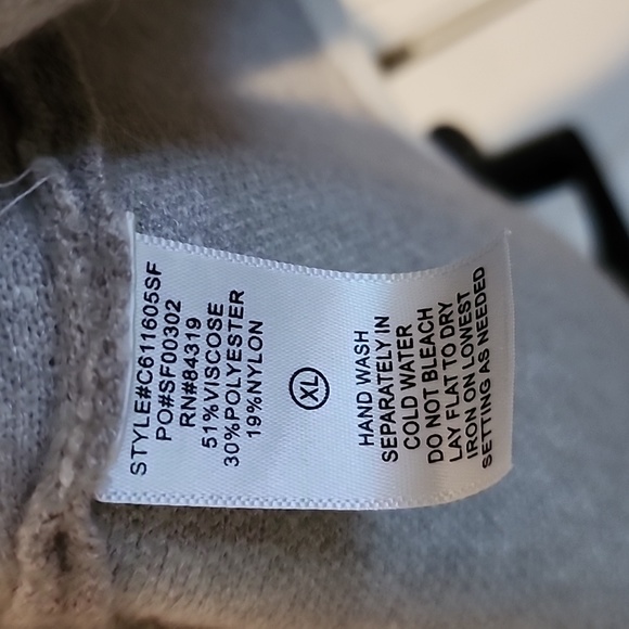 Evolution Cape - Picture 5 of 6